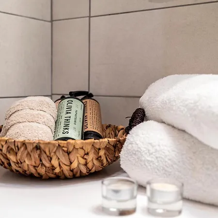 아파트 Coastal Elegance 1-min To The