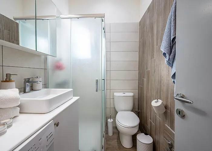 Coastal Elegance 1-min To The Appartement Ampavris