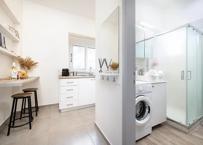 Appartement Coastal Elegance 1-min To The Ampavris