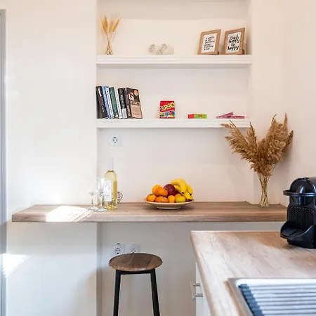 Apartment Coastal Elegance 1-min To The *